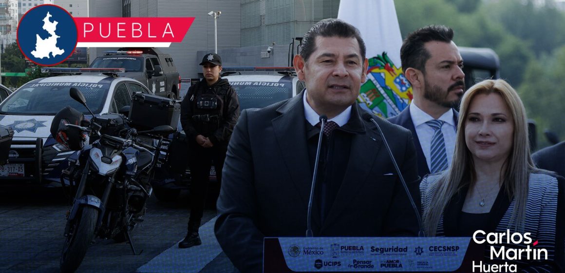Entrega Alejandro Armenta 111 nuevos vehículos para seguridad