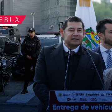 Entrega Alejandro Armenta 111 nuevos vehículos para seguridad