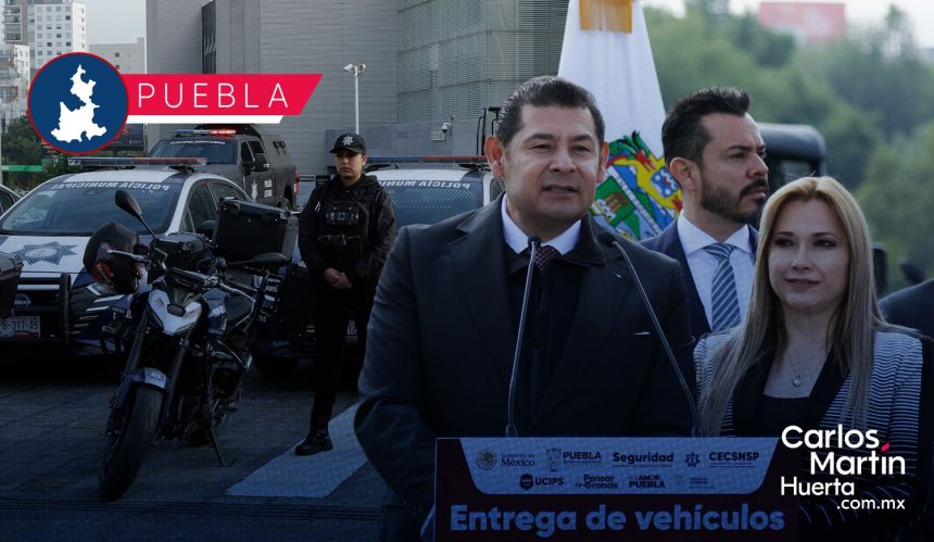 Entrega Alejandro Armenta 111 nuevos vehículos para seguridad