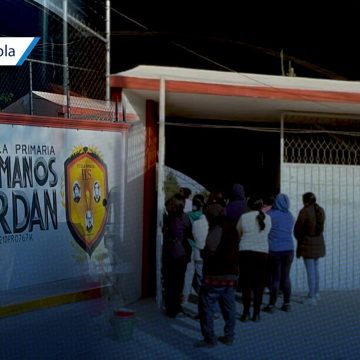 Exigen destitución de director y docente en primaria de Coronango por presunto consumo de alcohol