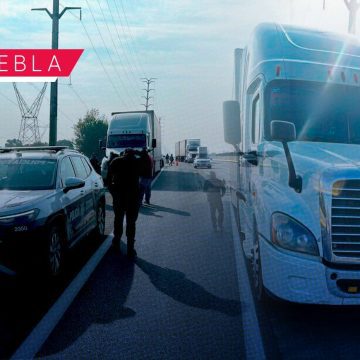 Frustran robo tractocamión - Xoxtla Policía Estatal frustra robo de tractocamión en la México-Puebla tras operativo en Xoxtla