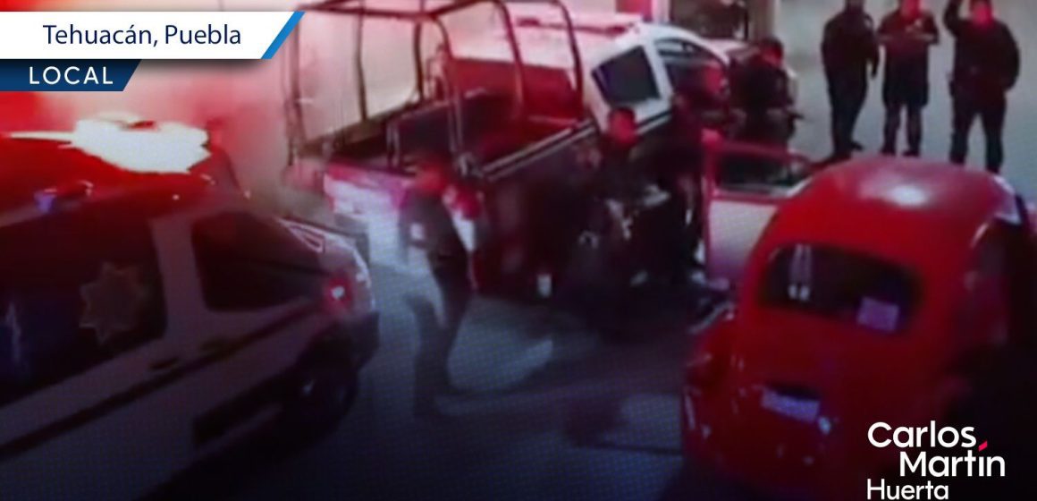 Asesinan a joven a bordo de su ‘vocho’ en Tehuacán; lo acompañaba su pareja