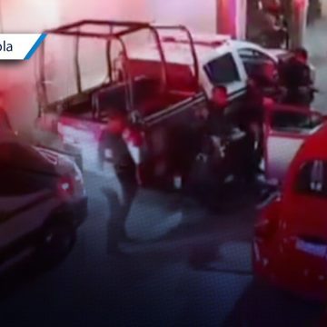 Asesinan a joven a bordo de su ‘vocho’ en Tehuacán; lo acompañaba su pareja