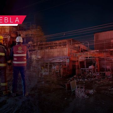 Incendio en la Central de Abasto de Puebla consume cinco locales; corto circuito sería la causa