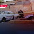 Hombre fallece frente al Mercado Hidalgo en Puebla; no presentaba huellas de violencia