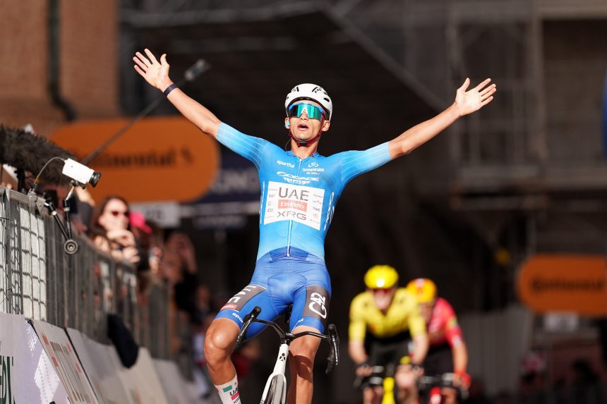Isaac del Toro gana la Etapa 6 y acaricia el título de la Tirreno-Adriático 2026