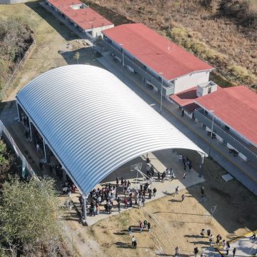 La educación consolida proyectos de cambio: Omar Muñoz