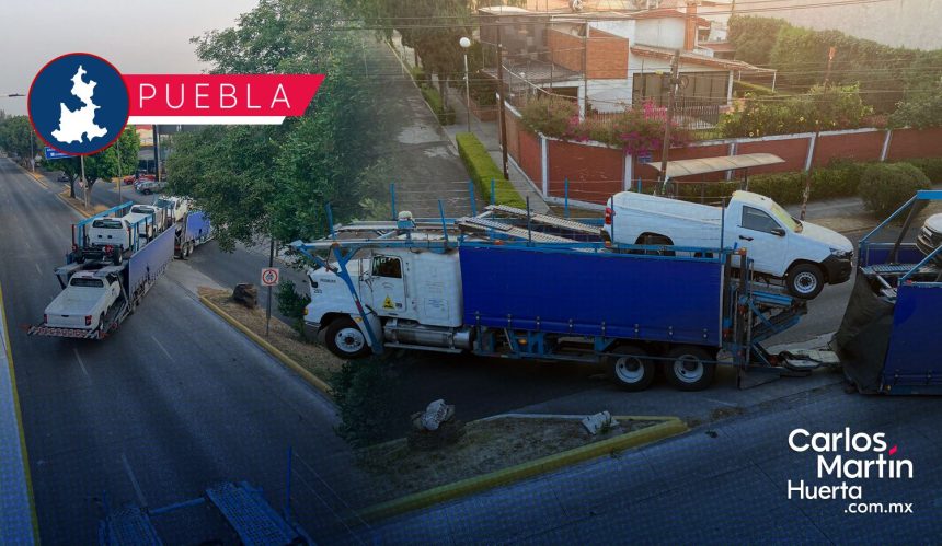 Caos vial en Bulevar Hermanos Serdán: Tráiler “nodriza” queda atorado frente al BINE