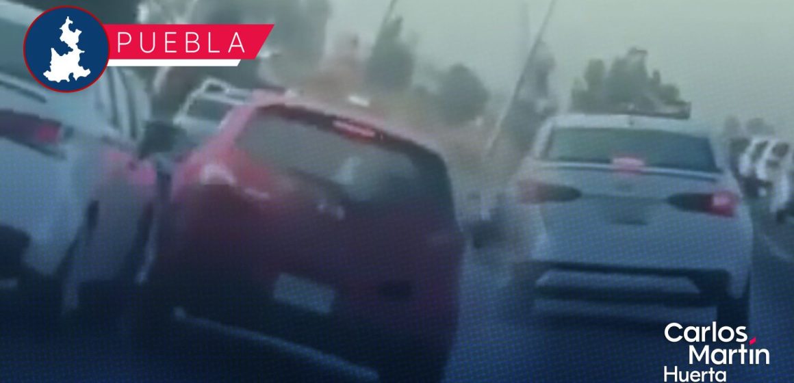 Conductores protagonizan pleito vial y choque sobre Periférico Ecológico