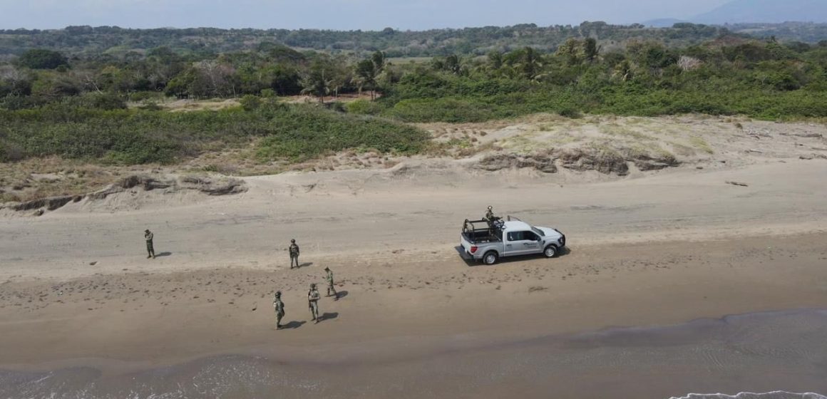 Pemex activa operativo por presencia de hidrocarburos en costas de Veracruz y Tabasco