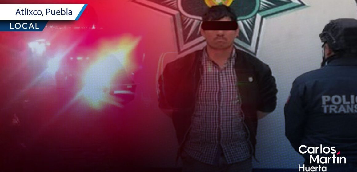 Recuperan coche robado en Atlixco; detienen al conductor