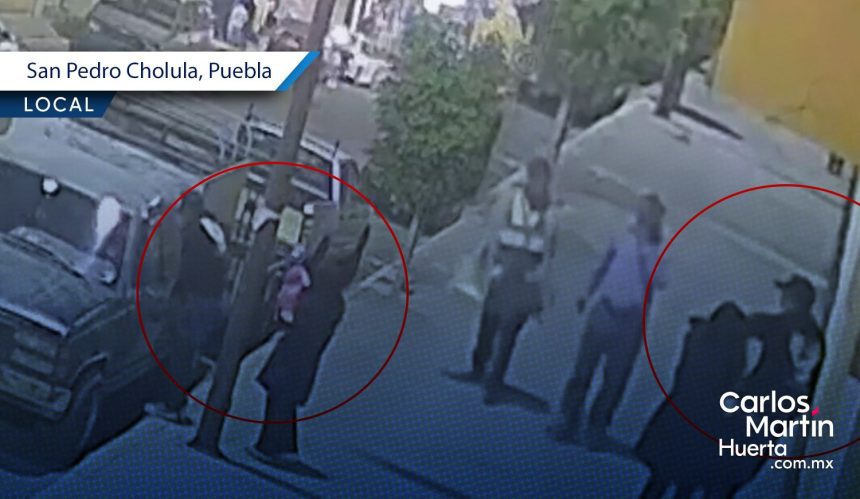 Con bebé en brazos, dos hombres y una mujer roban camioneta en Zacapechpan