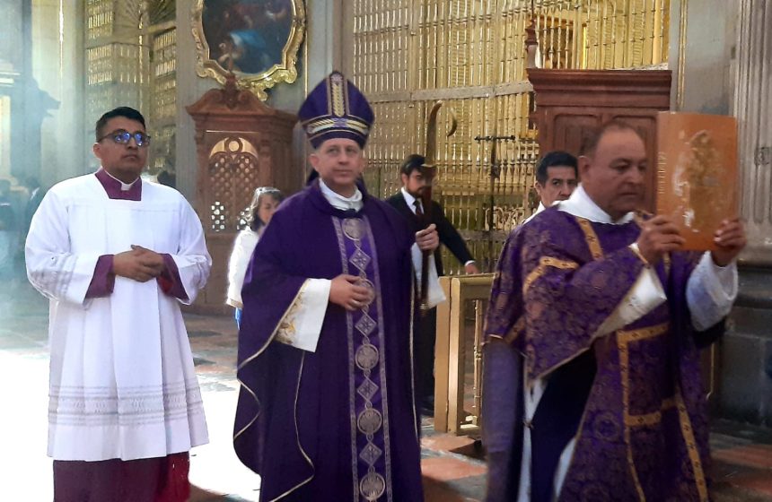 Obispo auxiliar de Puebla pide por elemento de la Guardia Nacional muerto en acciones federales