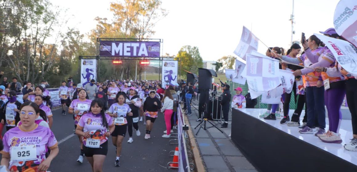 Carrera por las Mujeres y la Igualdad reúne a más de 3 mil participantes en Puebla