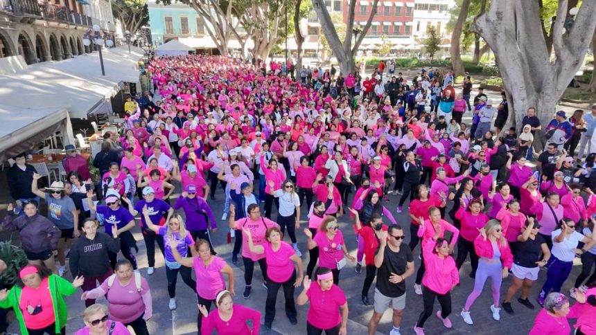Puebla inicia Mes de la Mujer con rodada y activación física 