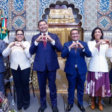 WhatsApp Image 2026-03-10 at 2.47.41 PM Gobierno de Puebla y Congreso reconocen legado femenino con el Salón de Protocolos “Elena Garro”