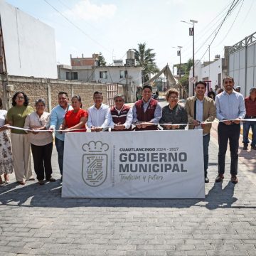 Cuautlancingo rompe décadas de abandono con pavimentación en Privada Santa Bárbara