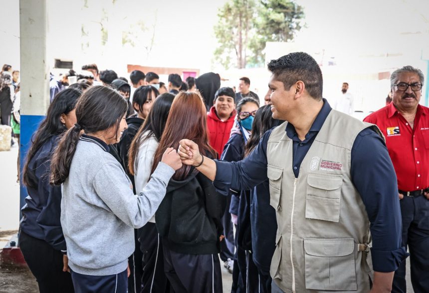 Cuautlancingo mejora infraestructura en la Telesecundaria Francisco Alatorre