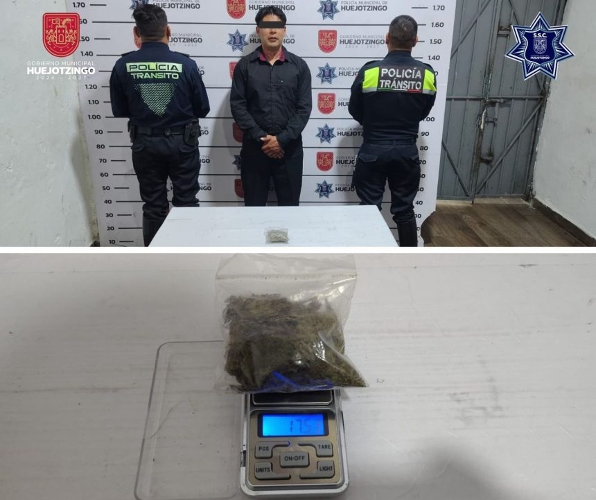Huejotzingo: Caen cuatro hombres por posesión de droga y violación de sellos oficiales