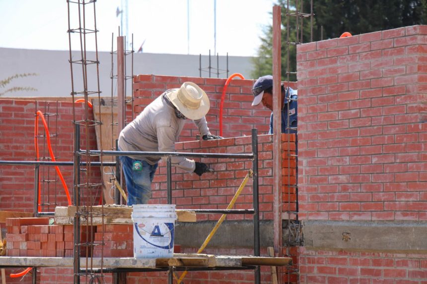 Supervisan avance de obra del Centro Microrregional de Bienestar Animal en Huejotzingo