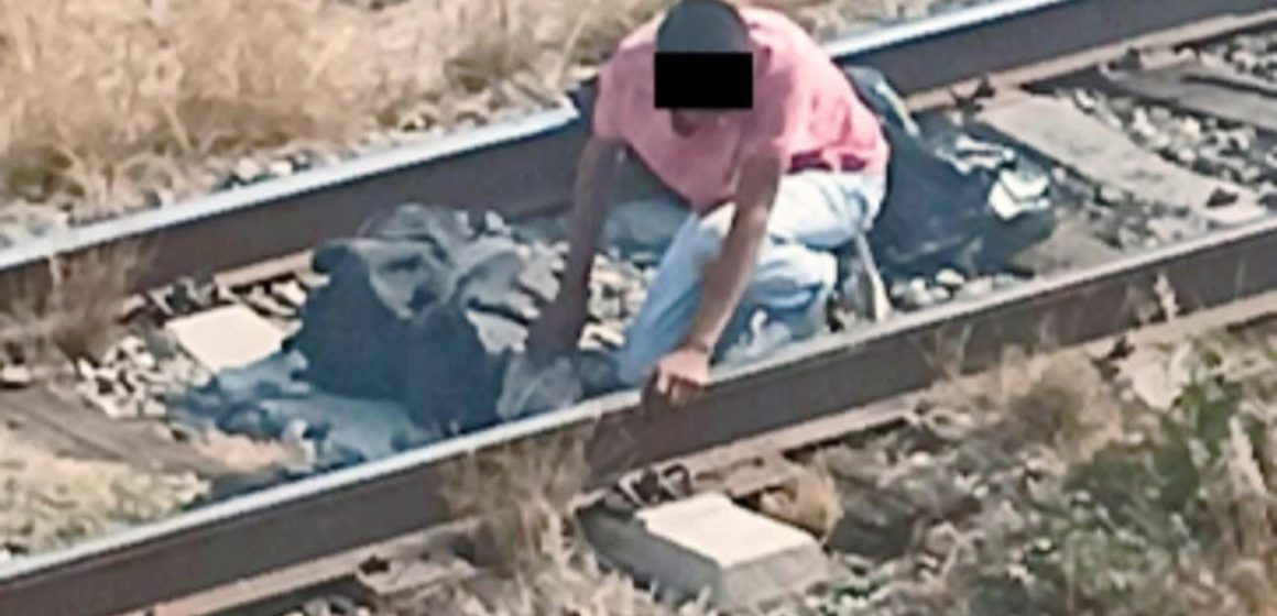 Detienen a sujeto por presunto robo en zona ferroviaria de Cuautlancingo