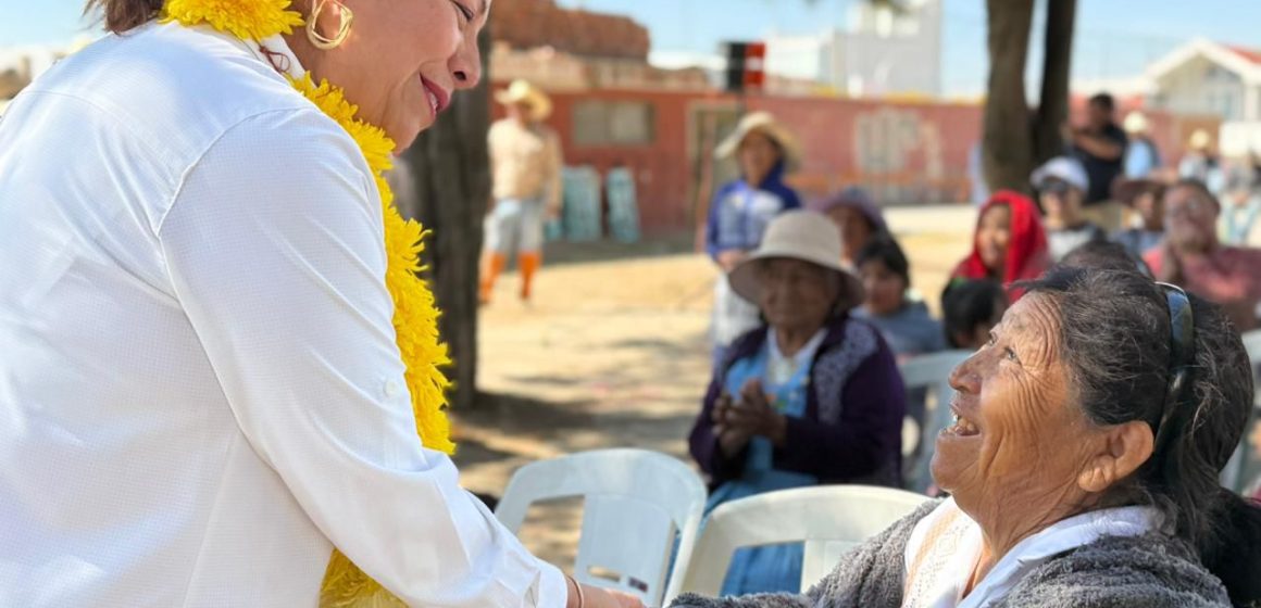 Obra comunitaria escucha y responde a necesidades de población: Laura Artemisa