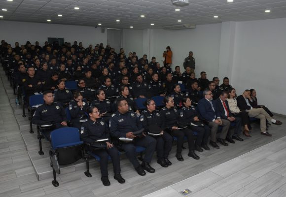 SSC Puebla Capacita a policías en operaciones tácticas 