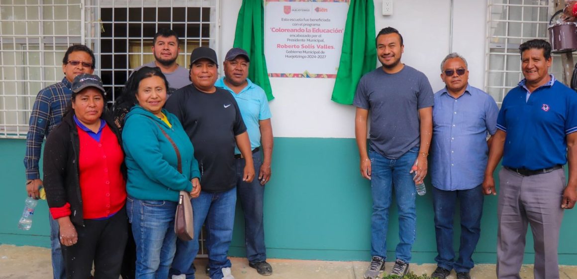 Roberto Solís impulsa la mejora de la telesecundaria “José Vasconcelos” en Huejotzingo
