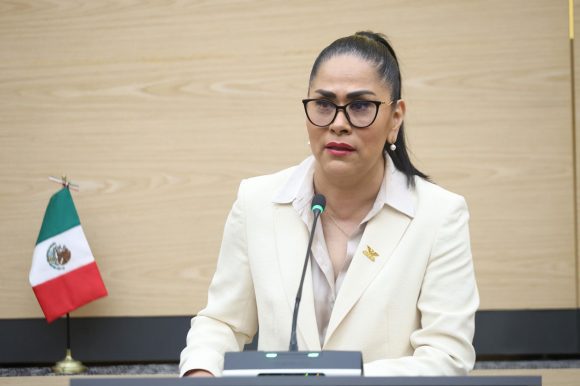 Impulsa Fedrha Suriano reformas para prevenir y erradicar la discriminación hacia personas con talla baja