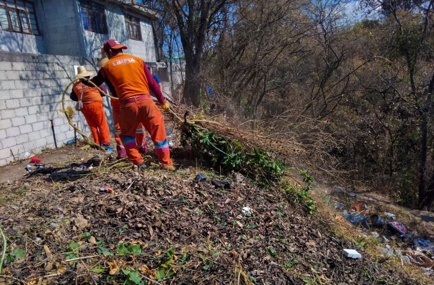 Limpieza preventiva en barrancas y ríos reduce riesgos de inundaciones en Puebla