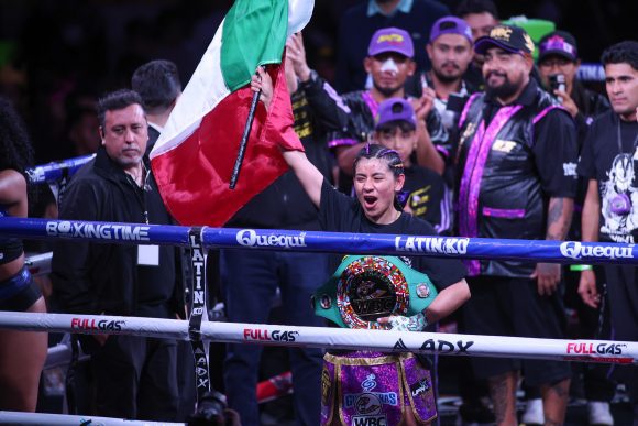 Gaby “La Bonita” Sánchez conquista el título mosca del CMB tras vencer a Tamara Demarco en Puebla