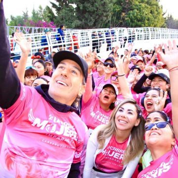 Más de 3 mil corredoras participan en la Carrera “Mujeres Imparables 2026” en Puebla