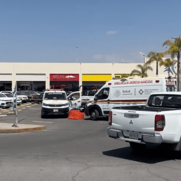 Muere trabajador tras caída en estacionamiento de Plaza Cruz del Sur
