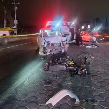 Motociclista muere tras choque con automóvil en la carretera Puebla–Huajuapan, en Atlixco