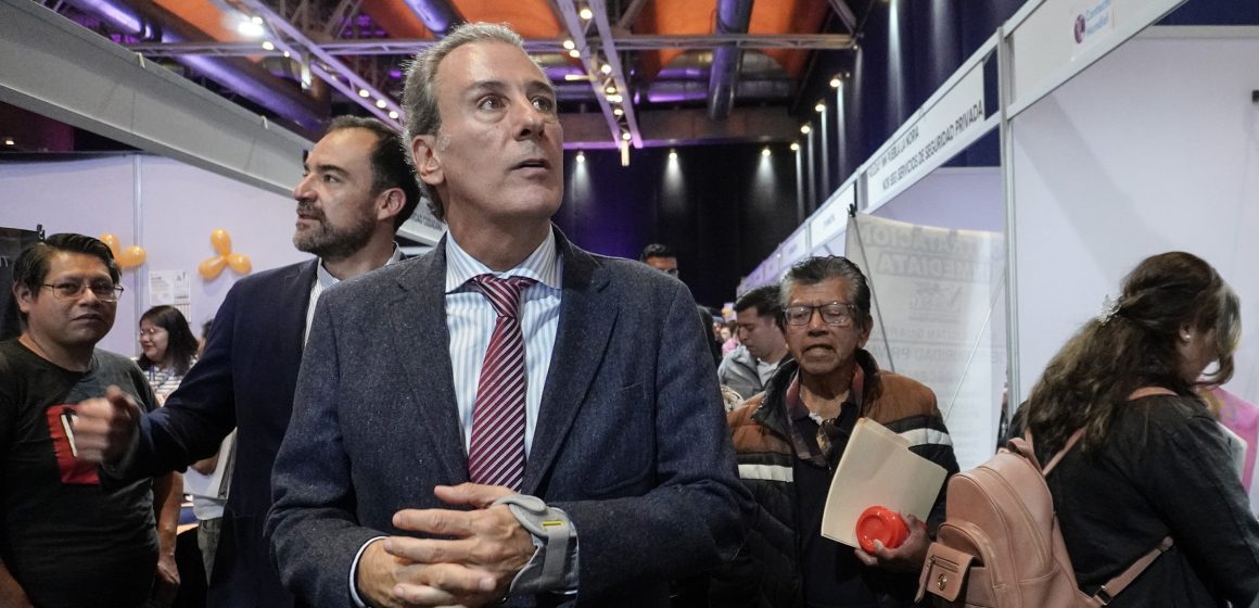 “No son tiempos de levantar la mano”: Chedraui pide esperar rumbo a 2027