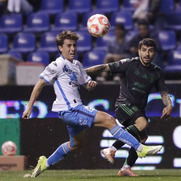 Puebla vence 3-1 a Tigres en el Estadio Cuauhtémoc
