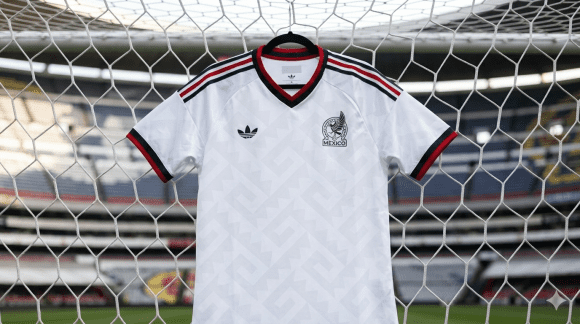 El Tri regresa a sus raíces: El uniforme de visita que enamora a la afición por su estilo clásico