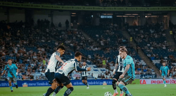 Rayados remonta ante Puebla y rompe racha sin victorias en el Clausura 2026