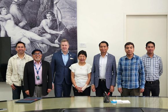 BUAP fortalece su liderazgo científico con visita de vocero del CERN