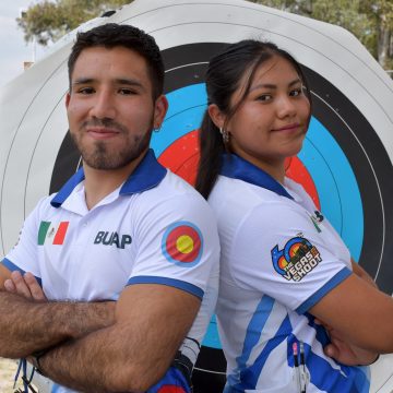 Estudiantes de la BUAP conquistan oro y plata en tiro con arco internacional