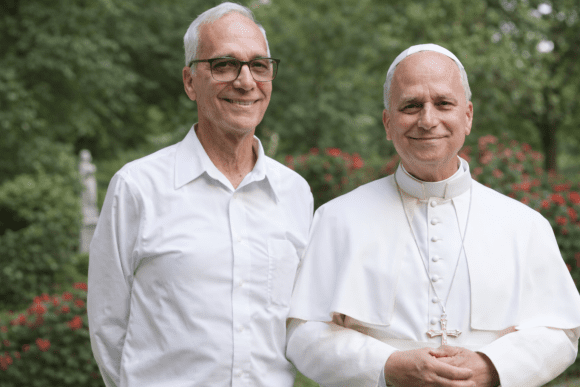 Alerta en Chicago: evacúan casa del hermano del papa por amenaza de bomba