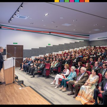 Luis Ernesto Derbez presenta Informe: becas, rankings y vinculación internacional