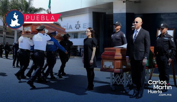 Rinden homenaje al policía Valentín Gerardo, fallecido en la autopista México-Puebla