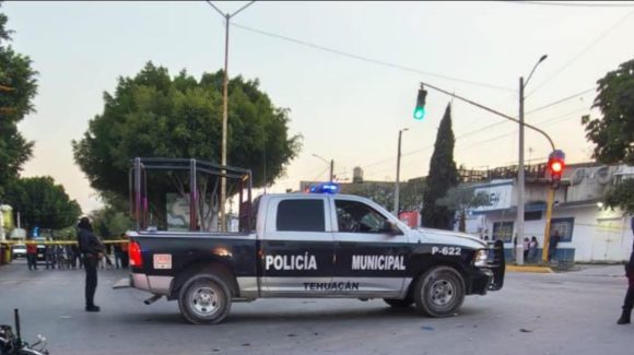Tragedia en Tehuacán: Muere motociclista de 17 años tras choque con patrulla municipal