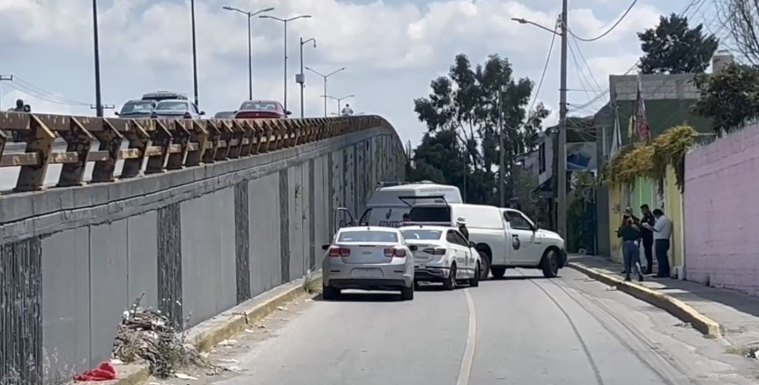 Hombre en situación de calle muere tras caer de puente en Loma Encantada