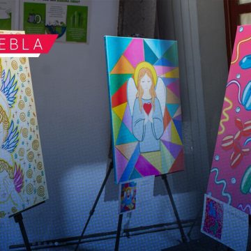 Inauguran la exposición “Colores del Alma Poblana”