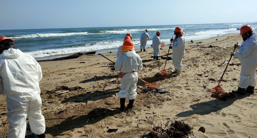 Limpian 32 playas y recolectan casi 900 toneladas de hidrocarburo en el Golfo de México