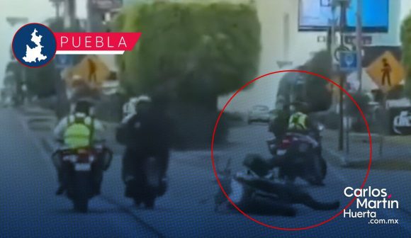 Motociclista tira a agente de tránsito para evitar detención en Vía Atlixcáyotl
