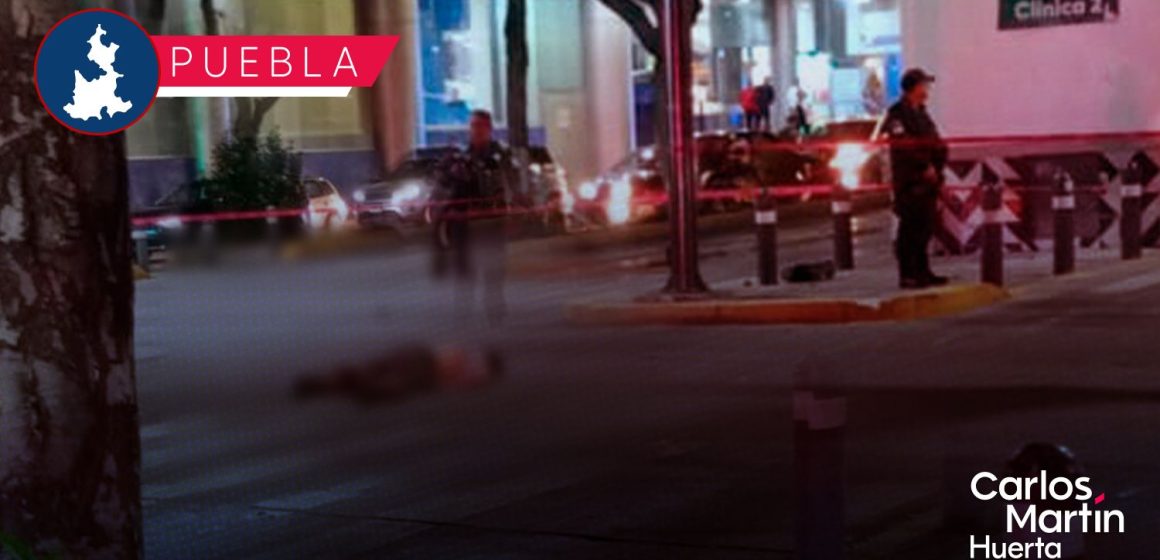 Joven motociclista muere tras chocar contra el camellón en bulevar 5 de Mayo