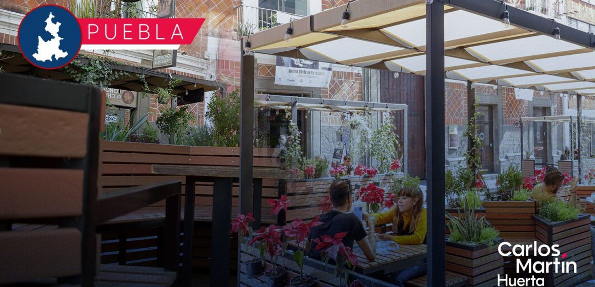 PHOTO-2026-04-15-11-36-41 Ayuntamiento de Puebla limpia el Centro Histórico: Retiran 7 parklets por uso indebido